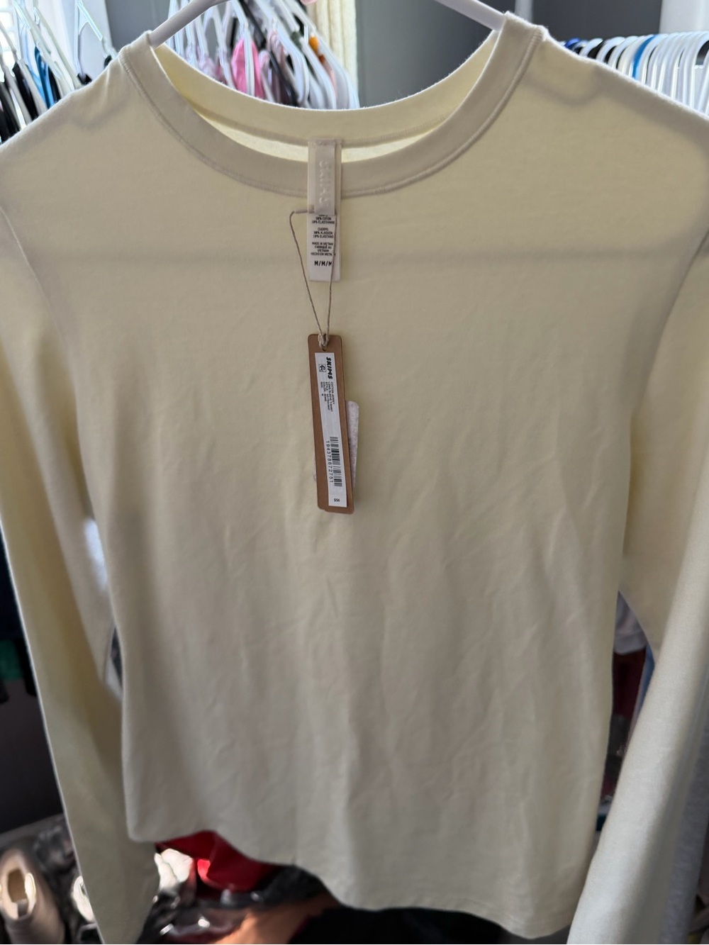 Cream Long-Sleeve Women’s Crewneck Sweater